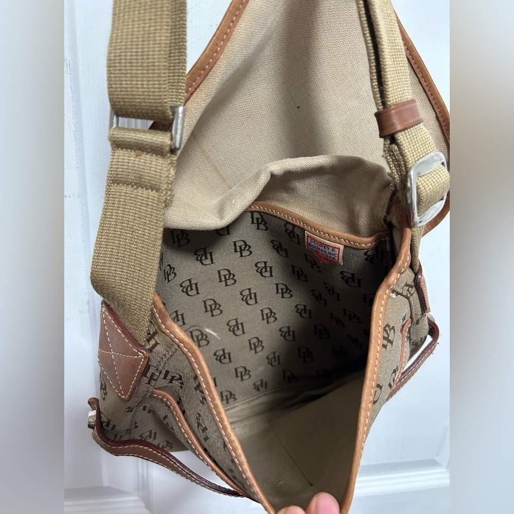 Dooney & Bourke VTG Brown Crossbody Bag - Picture 9 of 9